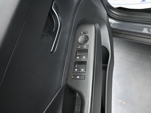 Used 2025 Hyundai Kona SEL FWD image 11