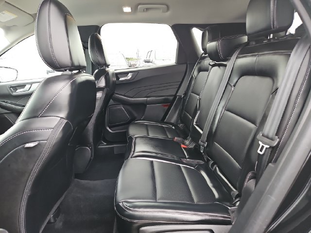Certified 2023 Ford Escape Platinum AWD/4WD image 25