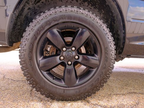 Used 2018 RAM 1500 Big Horn image 42