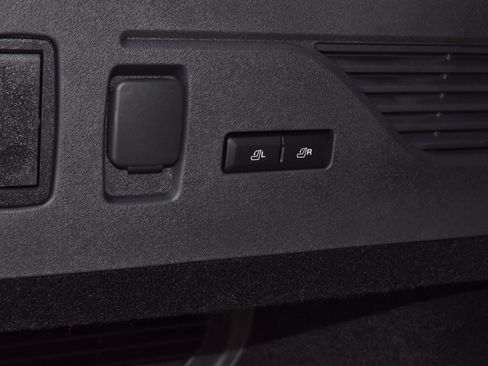 New 2026 Lincoln Nautilus Premier w/ Equipment Group 102A image 40