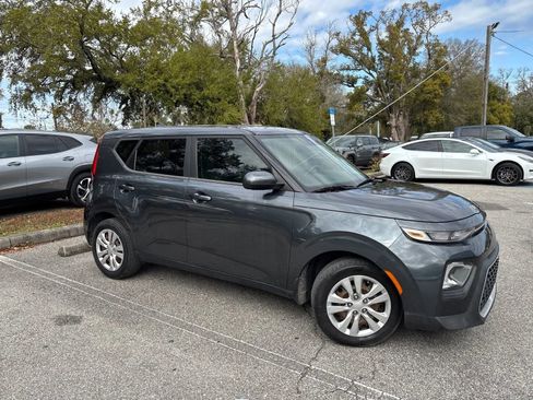 Used 2021 Kia Soul LX FWD image 6