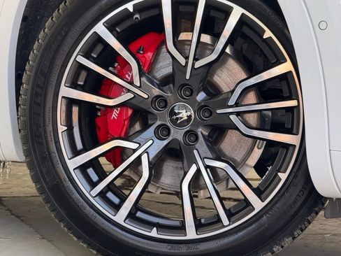 Used 2024 Maserati Grecale GT image 36