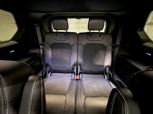 Used 2025 Jeep Grand Cherokee L Altitude RWD image 22
