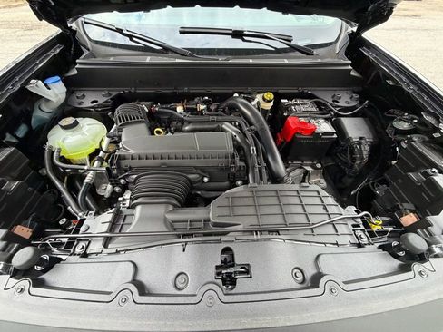 New 2026 Ford Maverick XL image 19