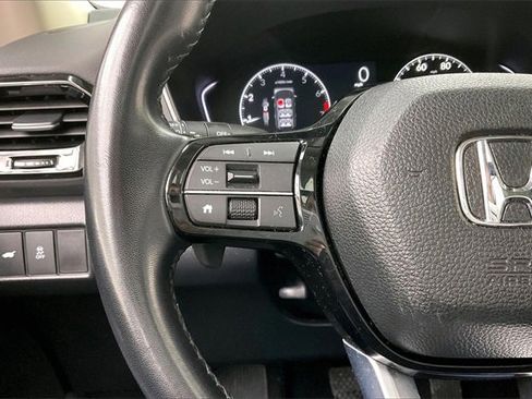 Certified 2024 Honda Pilot Touring image 23