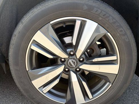 Used 2023 Nissan Rogue Platinum w/ Platinum Premium Package AWD/4WD image 10