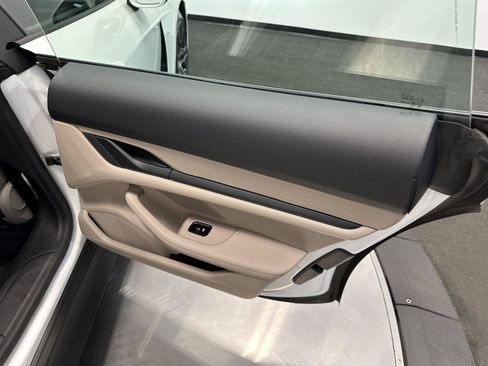 Used 2021 Porsche Taycan RWD image 34