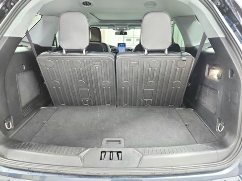 Used 2024 Ford Explorer Limited w/ Limited Technology Package image 43