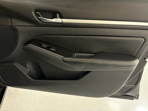 Used 2023 Nissan Altima 2.5 SV image 38