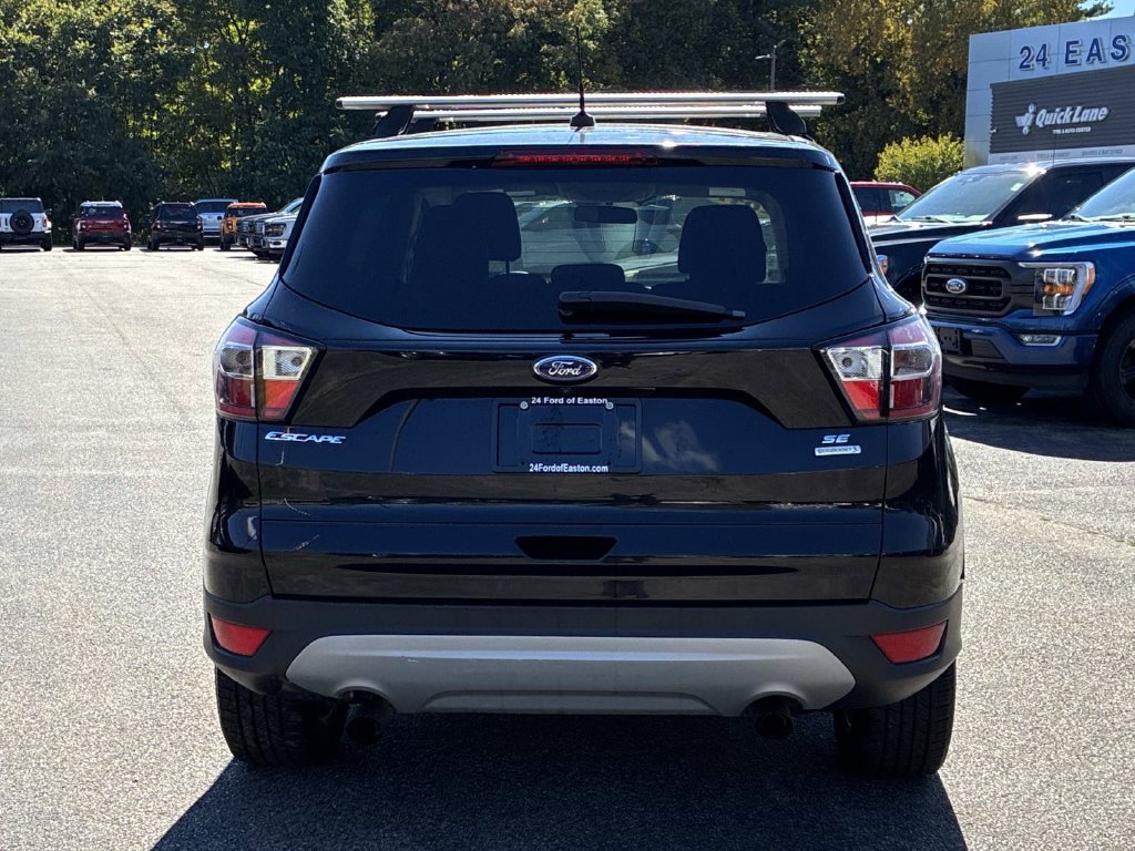 Used 2017 Ford Escape SE FWD image 6