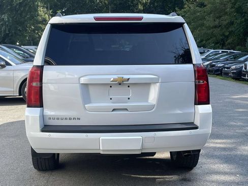 Used 2020 Chevrolet Suburban LT AWD/4WD image 4