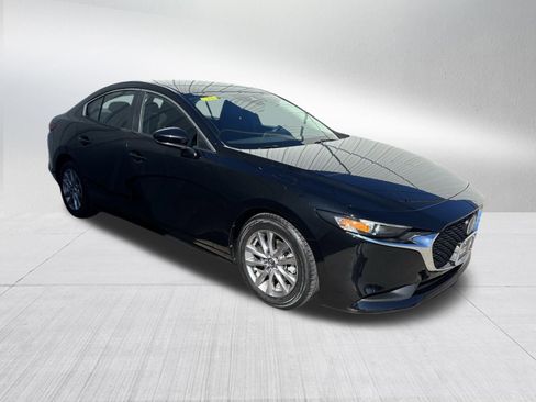 Used 2020 MAZDA MAZDA3 Sedan image 3