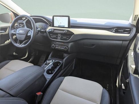 Used 2022 Ford Escape Titanium w/ Titanium Premium Package image 20