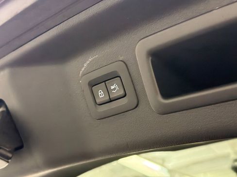 Used 2025 MAZDA CX-90 3.3 Turbo w/ Preferred Package image 9