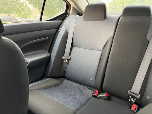 Used 2025 Nissan Versa SV FWD image 39