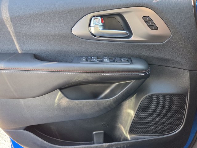 New 2027 Chrysler Pacifica Select FWD image 22