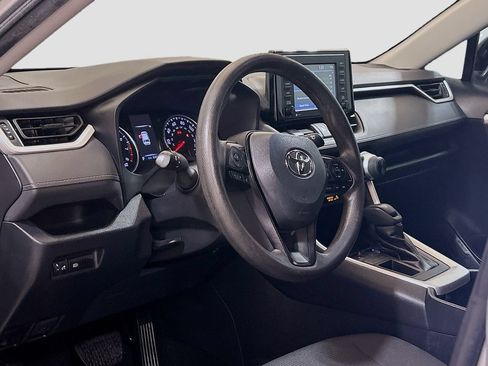 Used 2022 Toyota RAV4 LE FWD image 7
