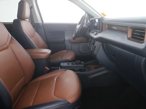 Used 2022 Ford Maverick Lariat w/ Lariat Luxury Package FWD image 29