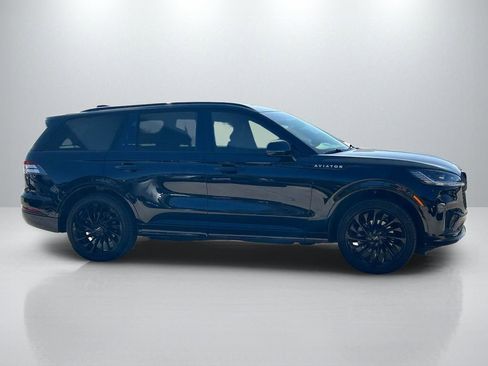 Used 2025 Lincoln Aviator Reserve w/ Jet Appearance Package AWD/4WD image 4