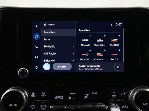 Certified 2023 Toyota Highlander L image 18