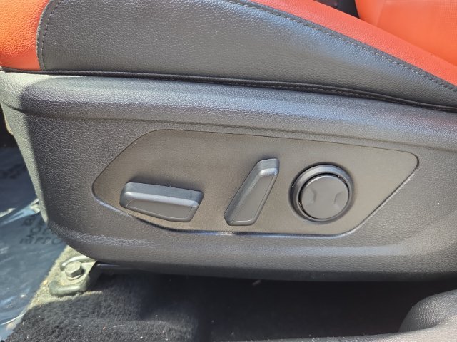 Used 2024 Kia Sportage SX FWD image 11