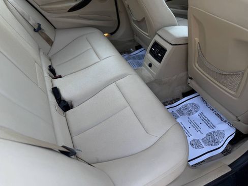 Used 2013 BMW 328i Sedan RWD image 18