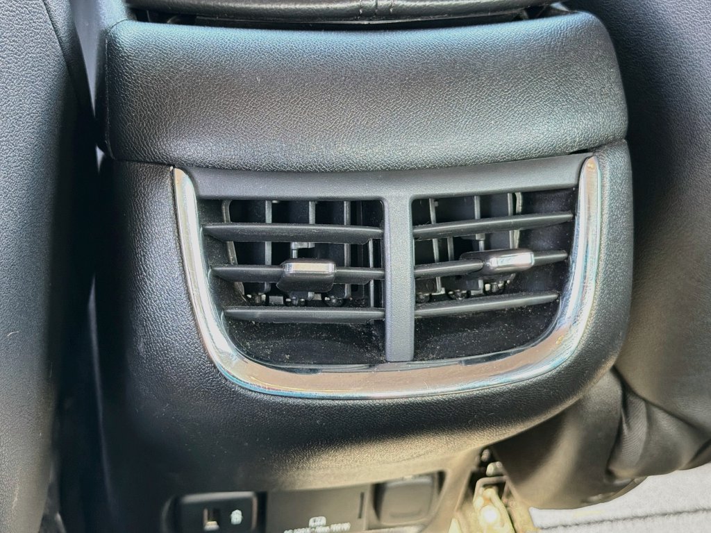 Used 2024 Chevrolet Malibu LT FWD image 37