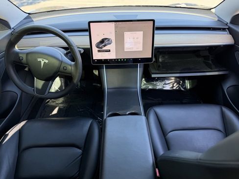 Used 2020 Tesla Model 3 Standard Range Plus image 40