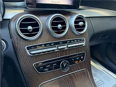 Used 2018 Mercedes-Benz C 300 Sedan image 39