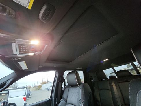 Used 2025 RAM 2500 Limited image 16