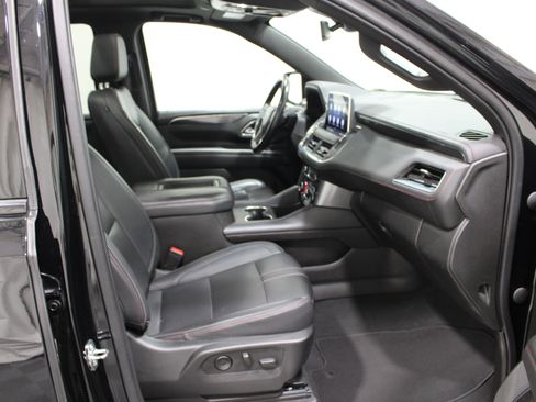 Used 2021 Chevrolet Tahoe RST w/ Luxury Package AWD/4WD image 26