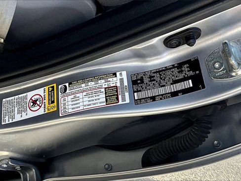 Used 2011 Toyota Tundra Grade image 30