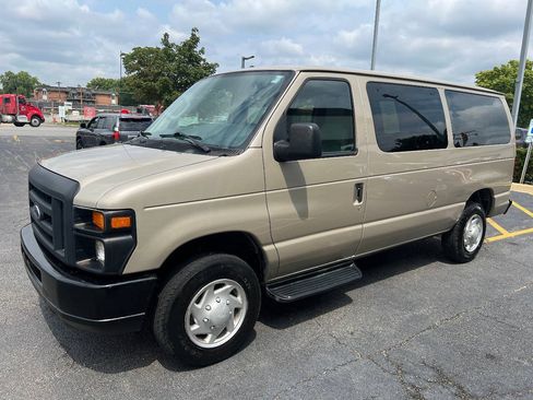 Used 2013 Ford E-350 and Econoline 350 XL RWD image 6