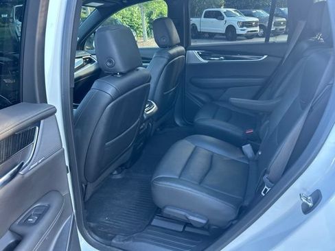 Used 2020 Cadillac XT6 Premium Luxury AWD/4WD image 8