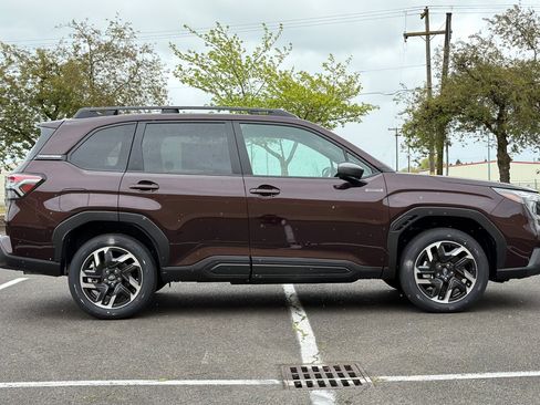 New 2026 Subaru Forester Premium image 3