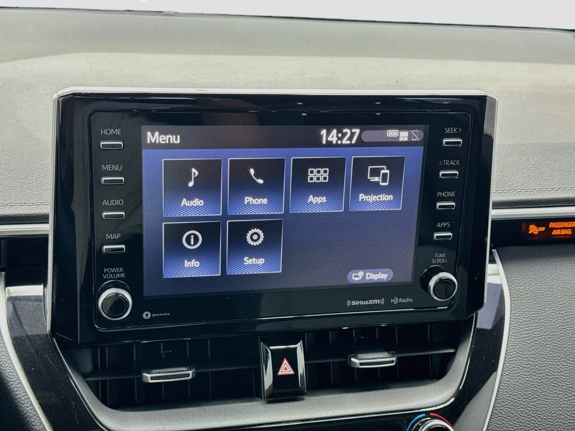 Used 2022 Toyota Corolla XSE FWD image 9