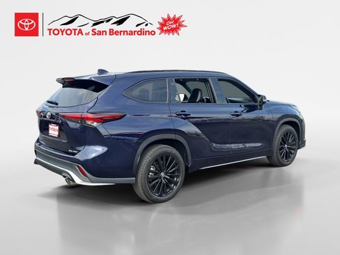 Certified 2024 Toyota Highlander XSE image 5