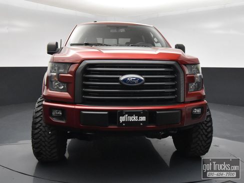 Used 2017 Ford F150 XLT w/ Equipment Group 302A Luxury AWD/4WD image 48