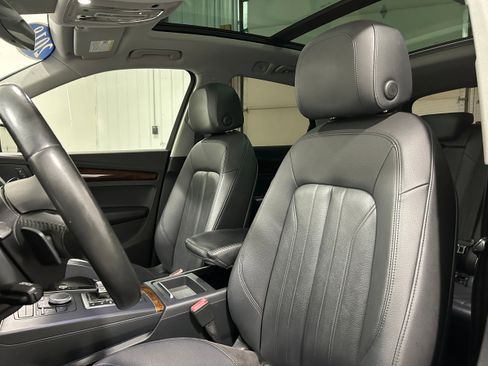 Used 2018 Audi Q5 2.0T Premium Plus w/ Premium Plus Package image 25