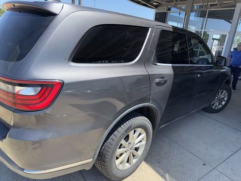 Used 2019 Dodge Durango SXT w/ 3rd Row Seating Group AWD/4WD image 16