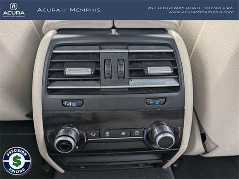 Used 2015 BMW 740i image 25