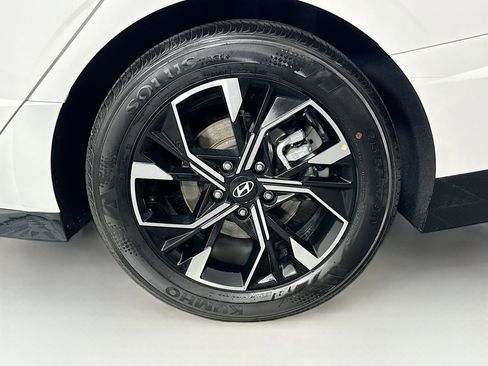 Used 2025 Hyundai Sonata SEL image 11