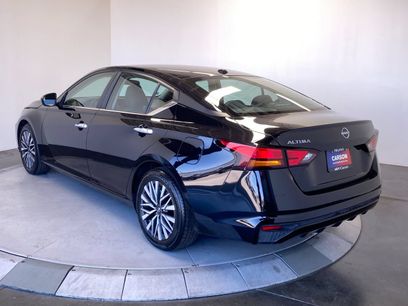 Used 2025 Nissan Altima 2.5 SV