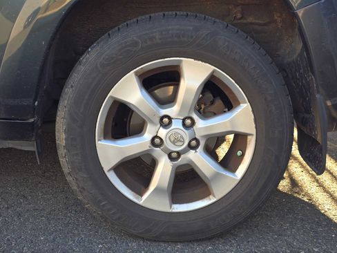 Used 2010 Toyota RAV4 Limited AWD/4WD image 4