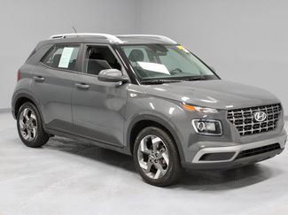 Certified 2024 Hyundai Venue SEL FWD video 1