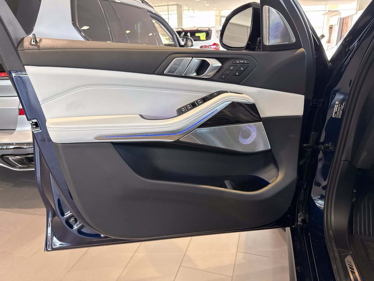 New 2027 BMW X7 xDrive40i w/ Executive Package AWD/4WD image 36