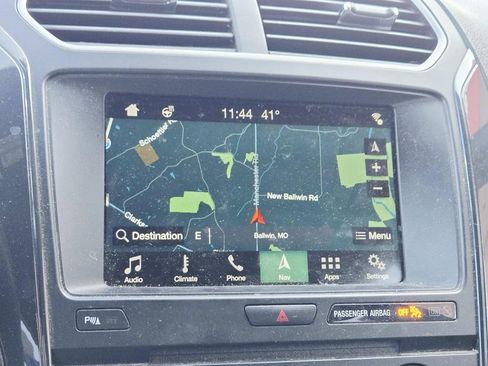 Used 2018 Ford Explorer XLT w/ Equipment Group 202A image 11