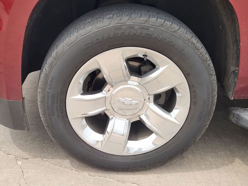 Used 2019 Chevrolet Tahoe LT w/ LT Signature Package AWD/4WD image 14