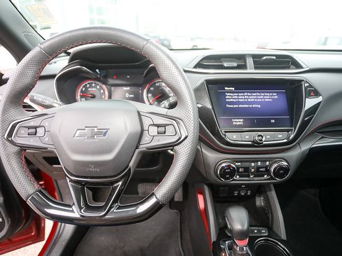 Used 2022 Chevrolet TrailBlazer RS w/ Sun and Liftgate Package image 12