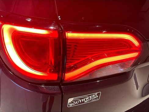 Used 2019 Chrysler Pacifica Limited w/ Advanced Safetytec Group FWD image 23